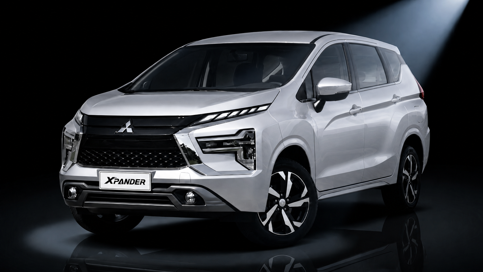 Mitsubishi Xpander Silver